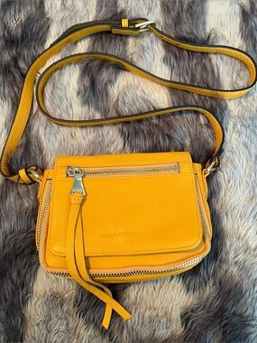 Aimee Kestenberg Yellow Leather Adjustable Strap Crossbody Purse Bag Zipper